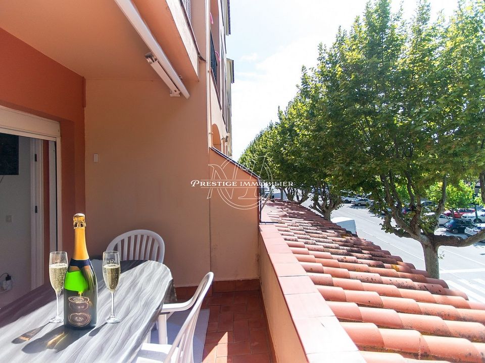 Lejlighed i Empuriabrava, Gerona - foto 1