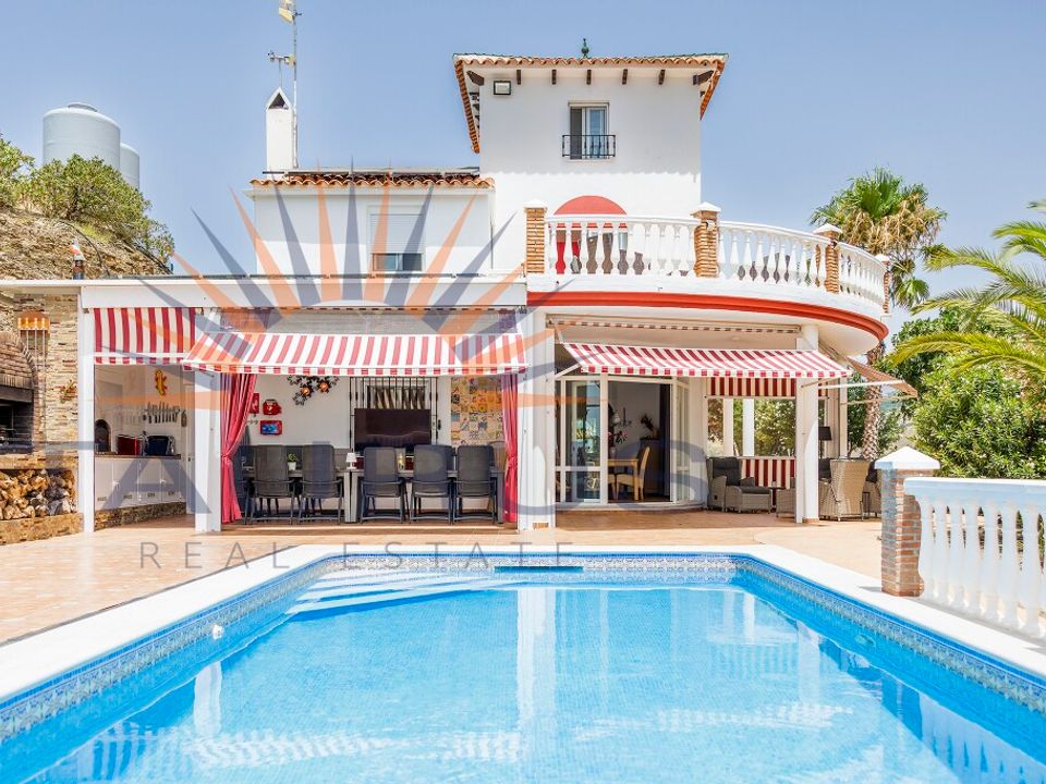 Villa i Sayalonga, Malaga - foto 1