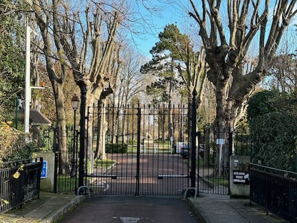 Villa i Villennes-sur-Seine, Yvelines - foto 1