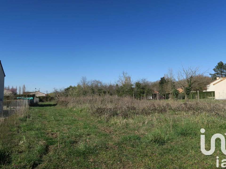 Helårsgrund i Bonnes, Vienne - foto 2