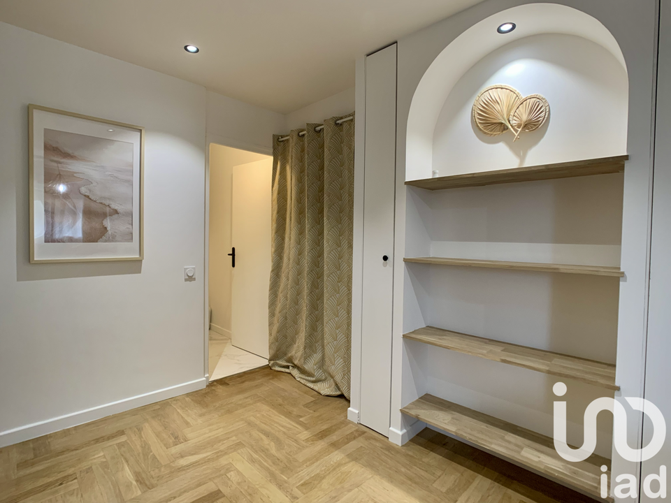 Apartment in Sainte-Foy-les-Lyon, Rhone - photo 5