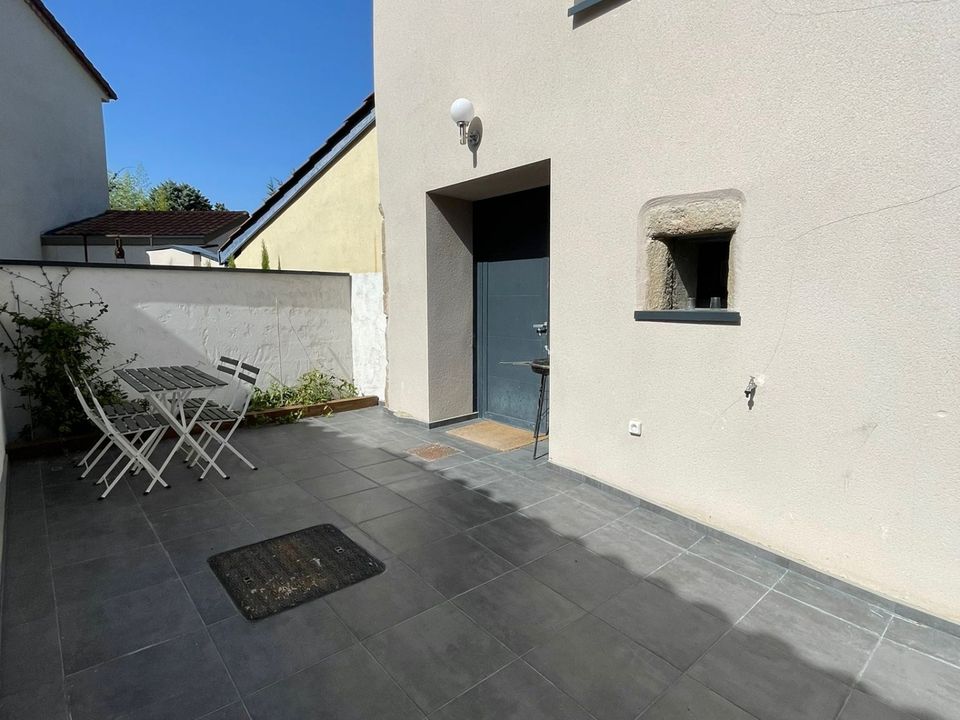 Town house in Millery, Rhone - photo 2