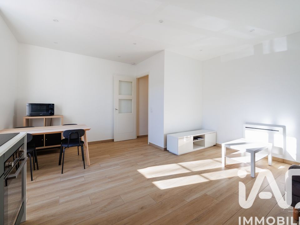 Apartment in Oullins, Rhone - photo 5