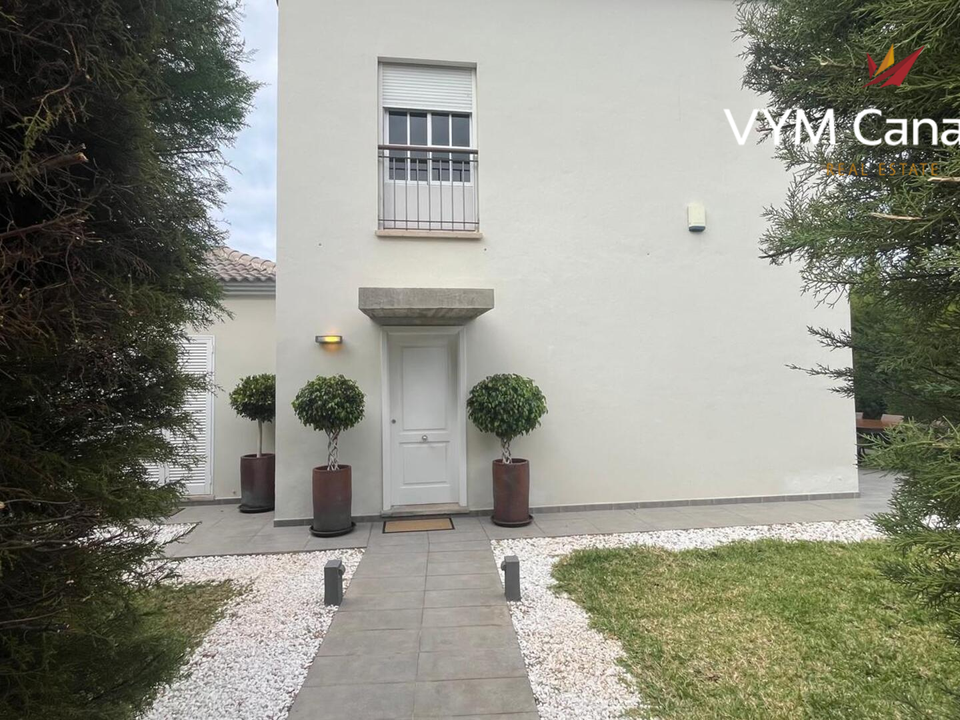 Villa i Playas De Fanabe, Tenerife - foto 1