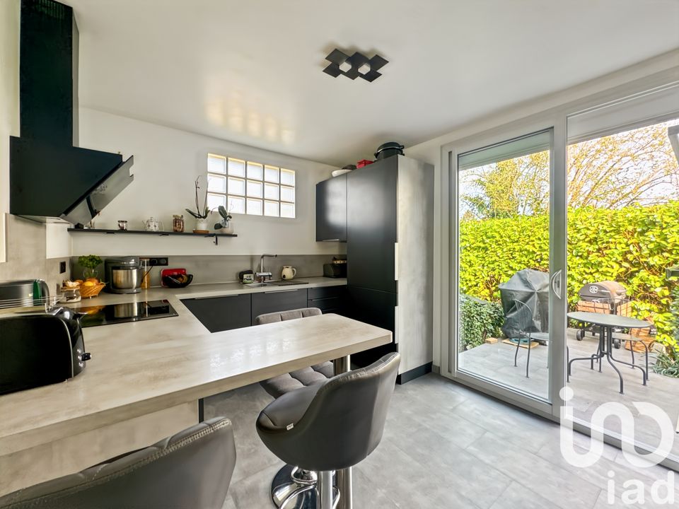 Villa in Yerres, Essonne - foto 1