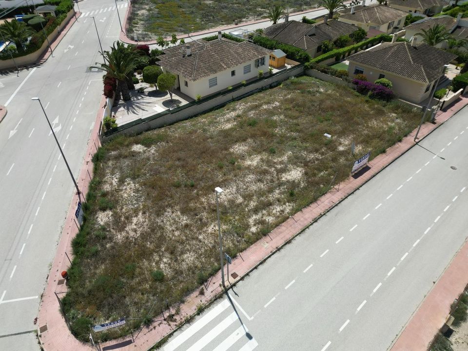 Helårsgrund i La Marina, Alicante - foto 1