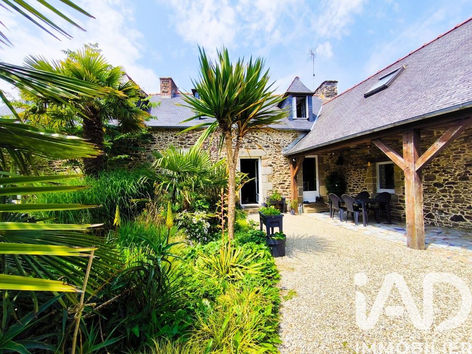 Villa i Ploëzal, Cotes-d'Armor - bilde 1