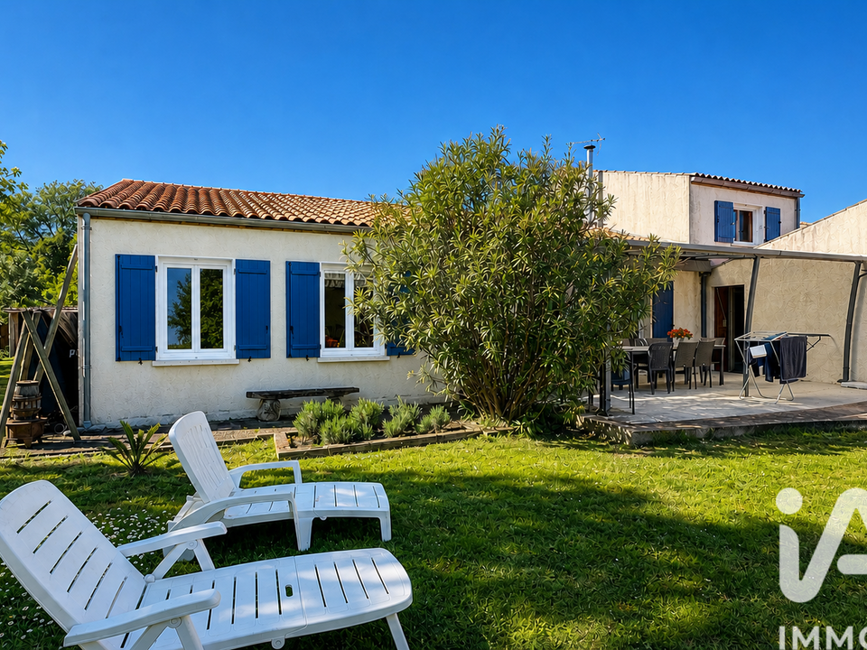 Villa i Saint-Laurent-de-la-Prée, Charente-Maritime - foto 1