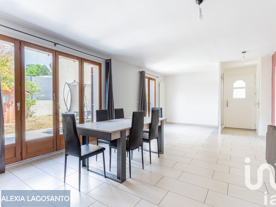 Villa in Boussy-Saint-Antoine, Essonne - foto 2