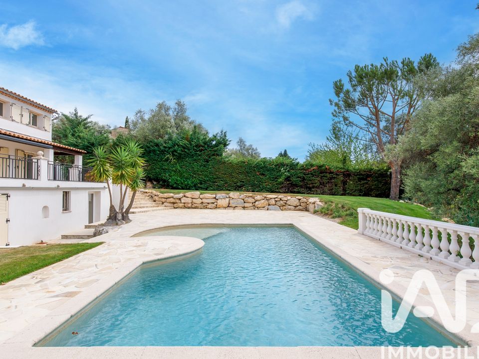 Villa i Tourrettes-sur-Loup, Alpes-Maritimes - foto 1