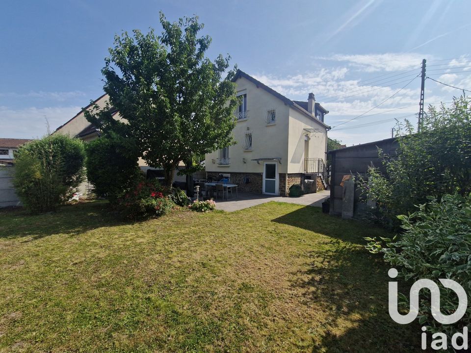 Villa i Aulnay-sous-Bois, Seine-Saint-Denis - foto 1
