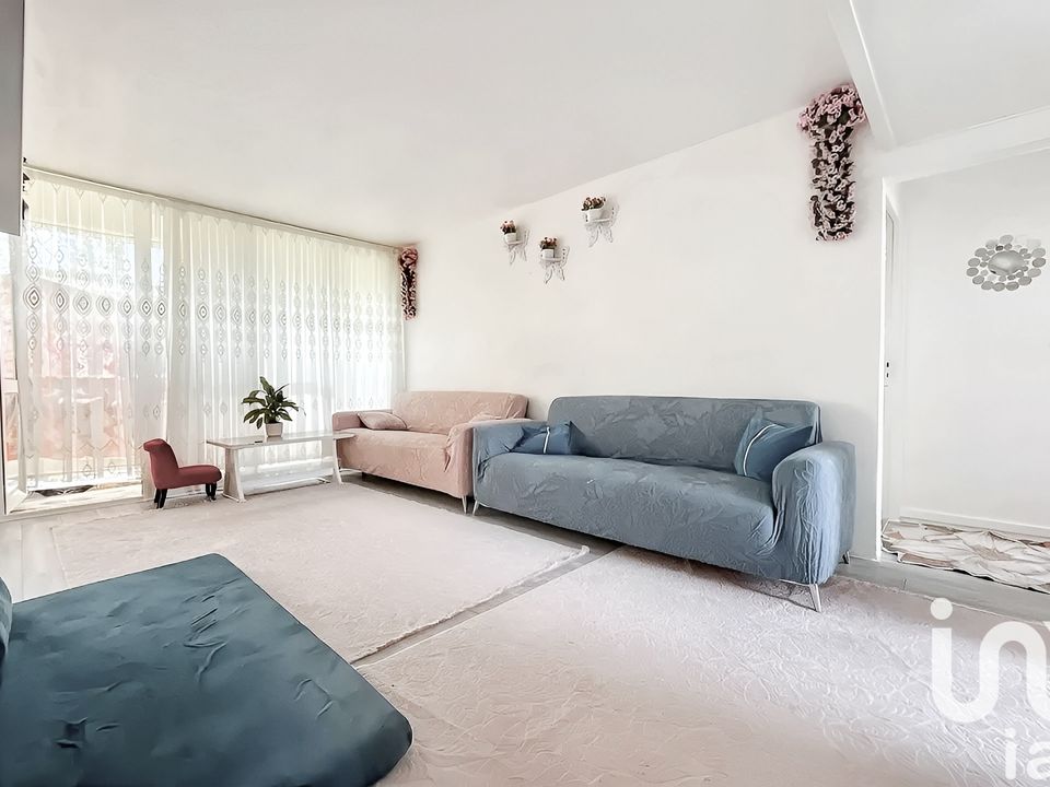 Lejlighed i Clichy-sous-Bois, Seine-Saint-Denis - foto 2