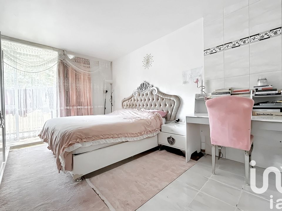 Lejlighed i Clichy-sous-Bois, Seine-Saint-Denis - foto 4