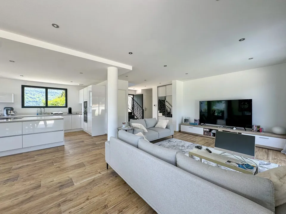 Villa i Aix-les-Bains, Savoie - bilde 3