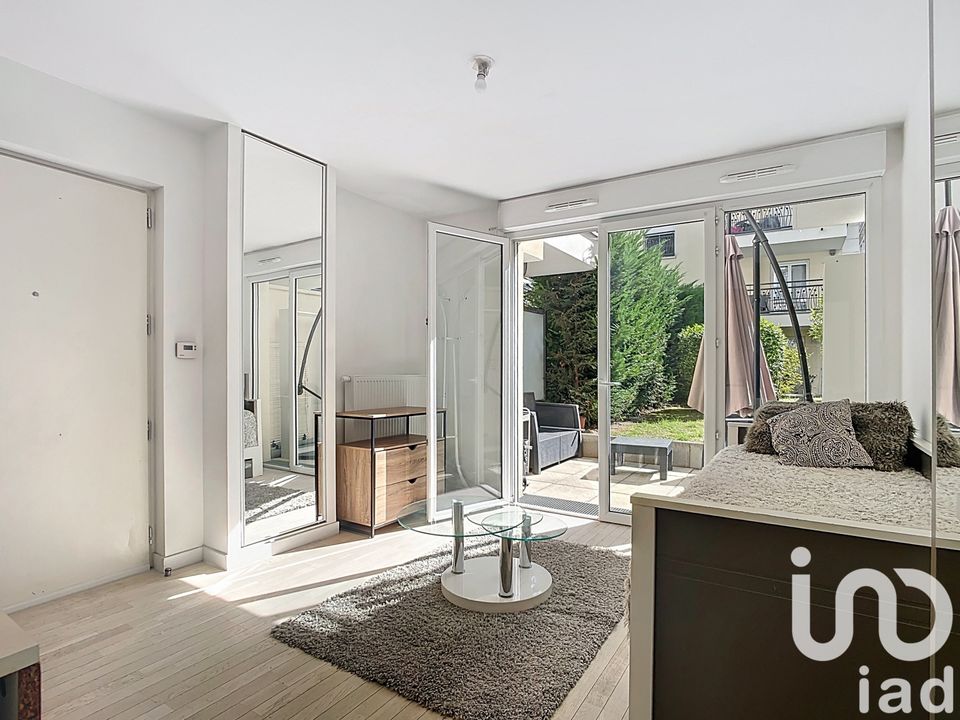 Lejlighed i La Garenne-Colombes, Hauts-de-Seine - foto 1