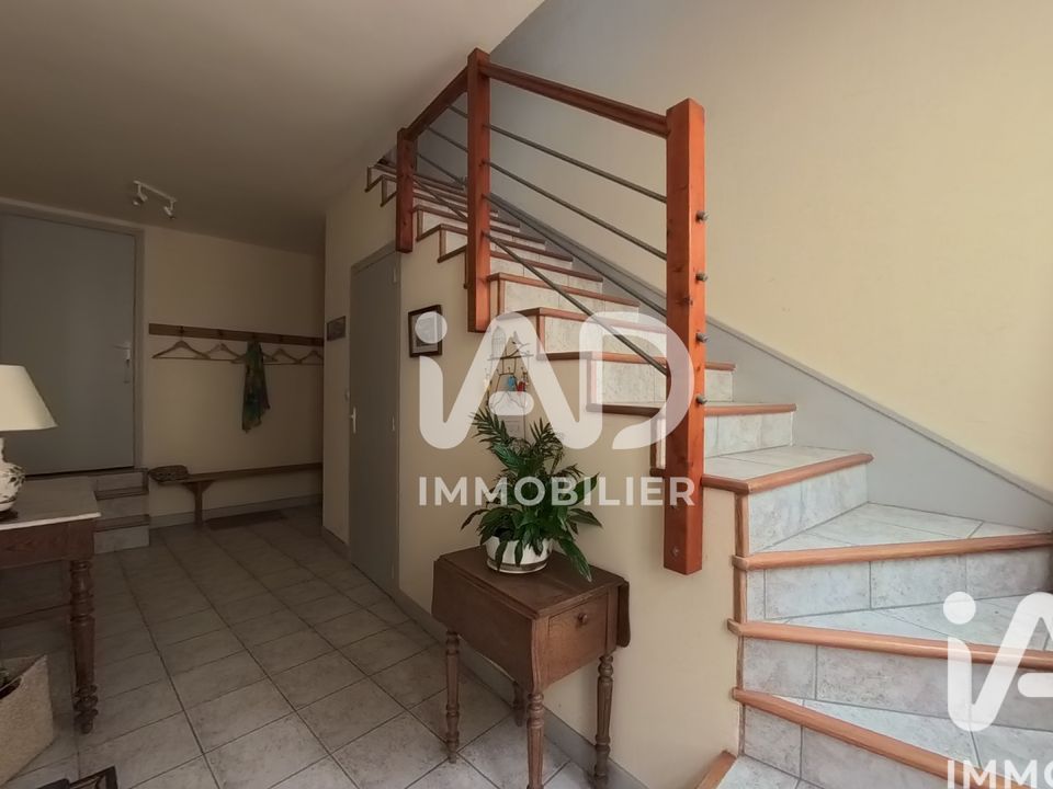 Byhus i Mehun-sur-Yevre, Cher - foto 1