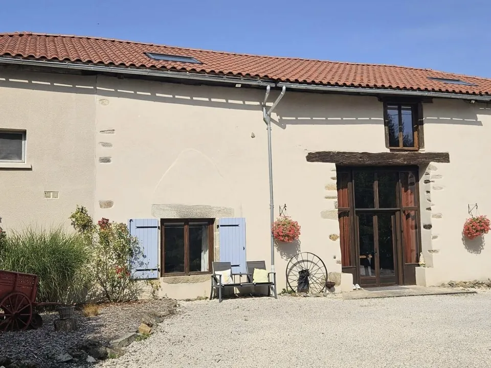 Landsbyhus i Pageas, Haute-Vienne - foto 2