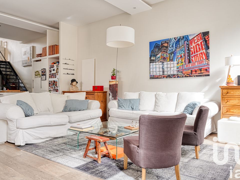 Byhus i Courbevoie, Hauts-de-Seine - foto 1