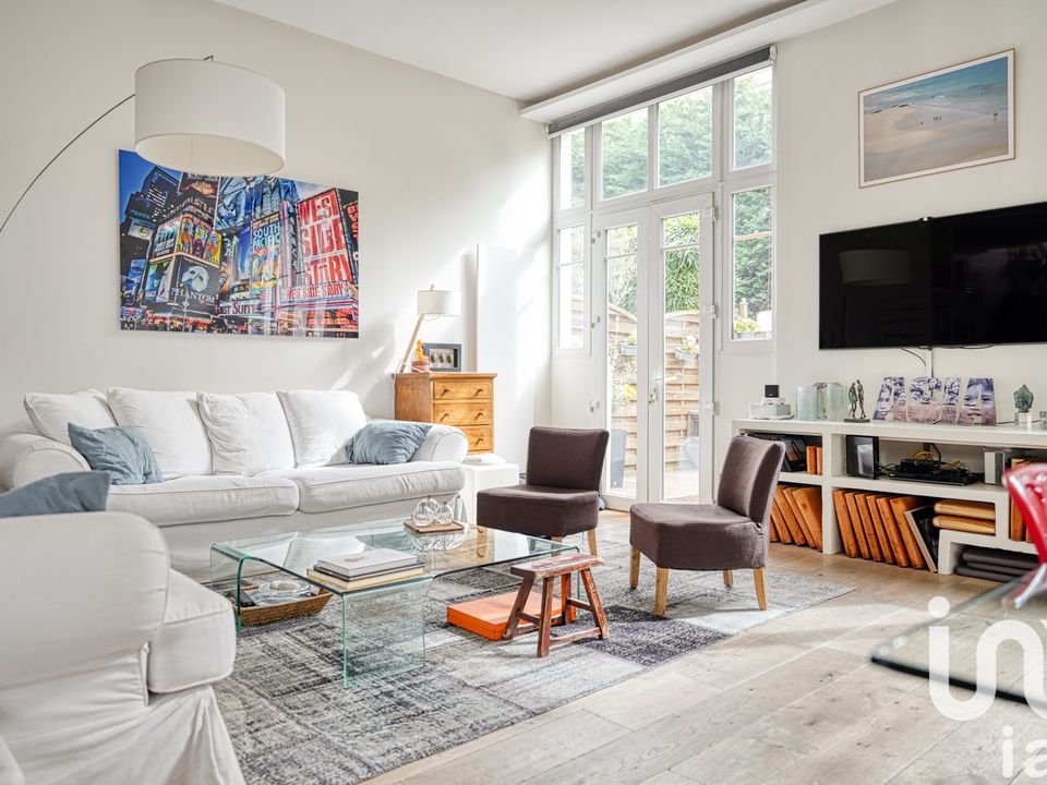 Byhus i Courbevoie, Hauts-de-Seine - foto 5