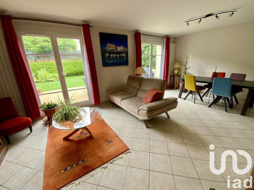 Villa i Magny-le-Hongre, Seine-et-Marne - foto 1