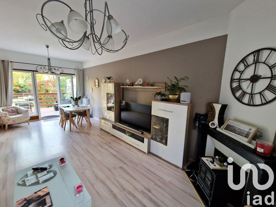 Villa i Noisy-le-Sec, Seine-Saint-Denis - foto 1