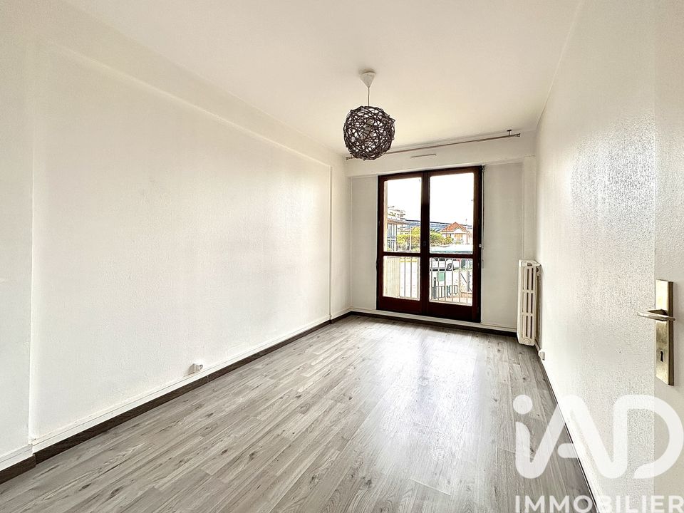 Apartment in Rueil-Malmaison, Hauts-de-Seine - photo 5