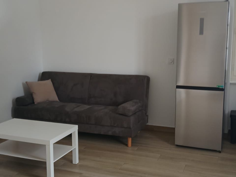 Apartment in Oullins, Rhone - photo 2