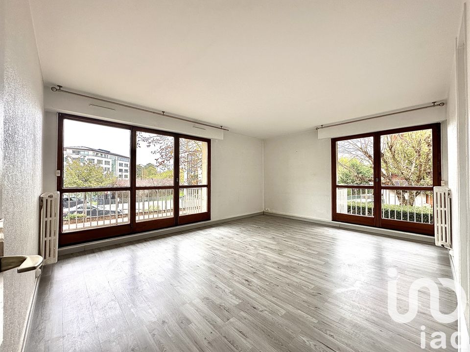 Apartment in Rueil-Malmaison, Hauts-de-Seine - photo 1