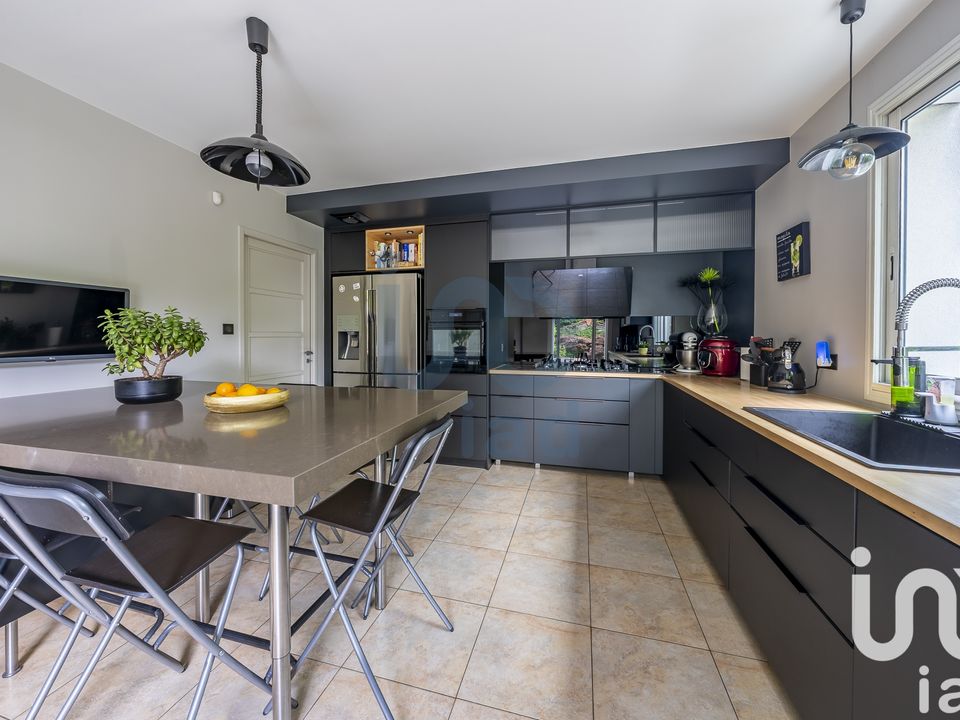 Villa i Vitry-sur-Seine, Val-de-Marne - foto 1