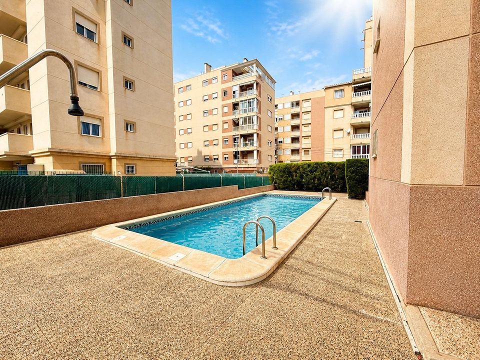 Lejlighed i Torrevieja, Alicante - foto 3