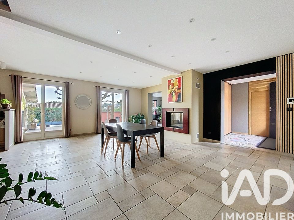 Villa a Charly, Rhone - foto 1