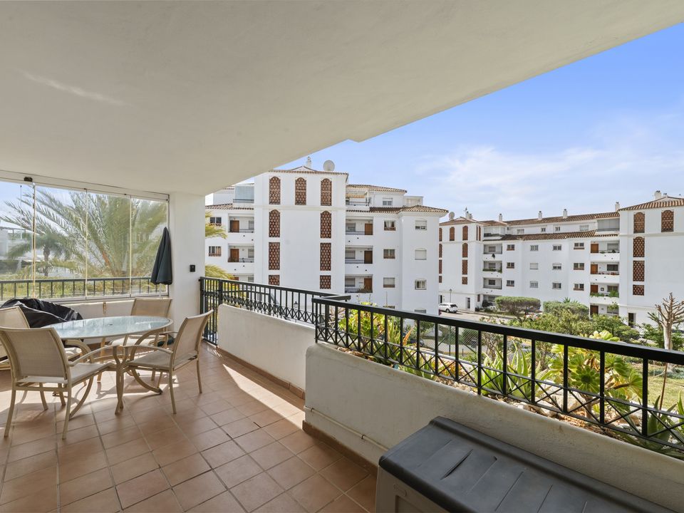 Lejlighed i Calahonda, Malaga - foto 2