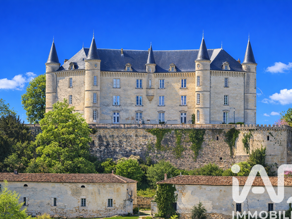 Villa en Angouleme, Charente - foto 1
