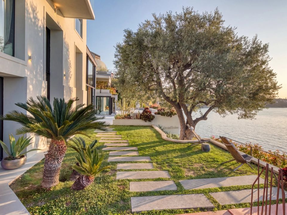 Villa i Roquebrune-Cap-Martin, Alpes-Maritimes - bilde 1