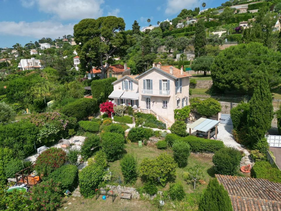 Villa i Vallauris, Alpes-Maritimes - foto 1