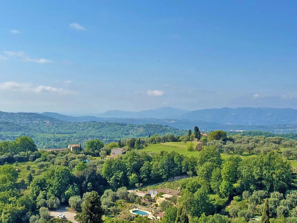 Lejlighed i Chateauneuf-Grasse, Alpes-Maritimes - foto 1