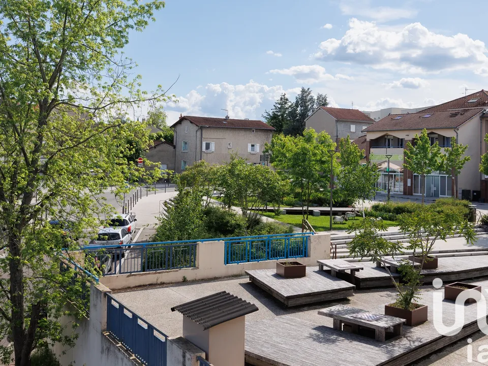 Apartamento en Saint-Genis-les-Ollières, Rhone - foto 1