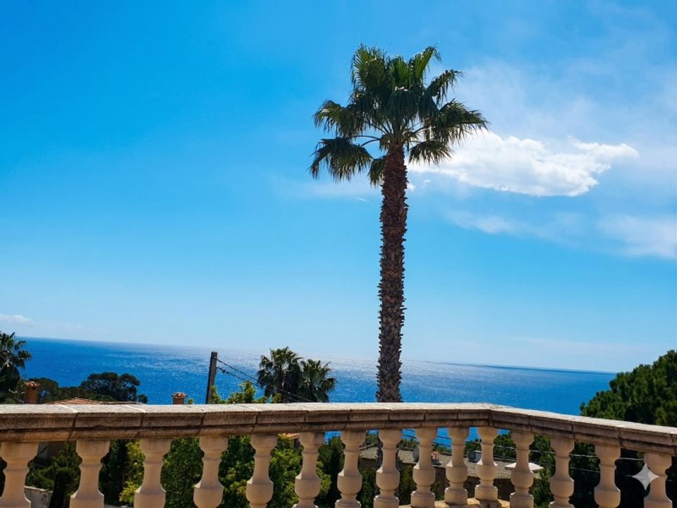 Villa i Canyelles (Ayto Lloret Mar), Gerona - foto 3