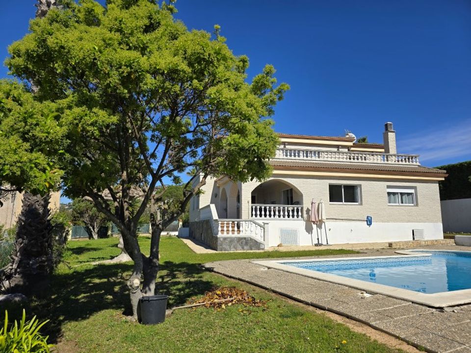 Villa i Canyelles (Ayto Lloret Mar), Gerona - foto 4