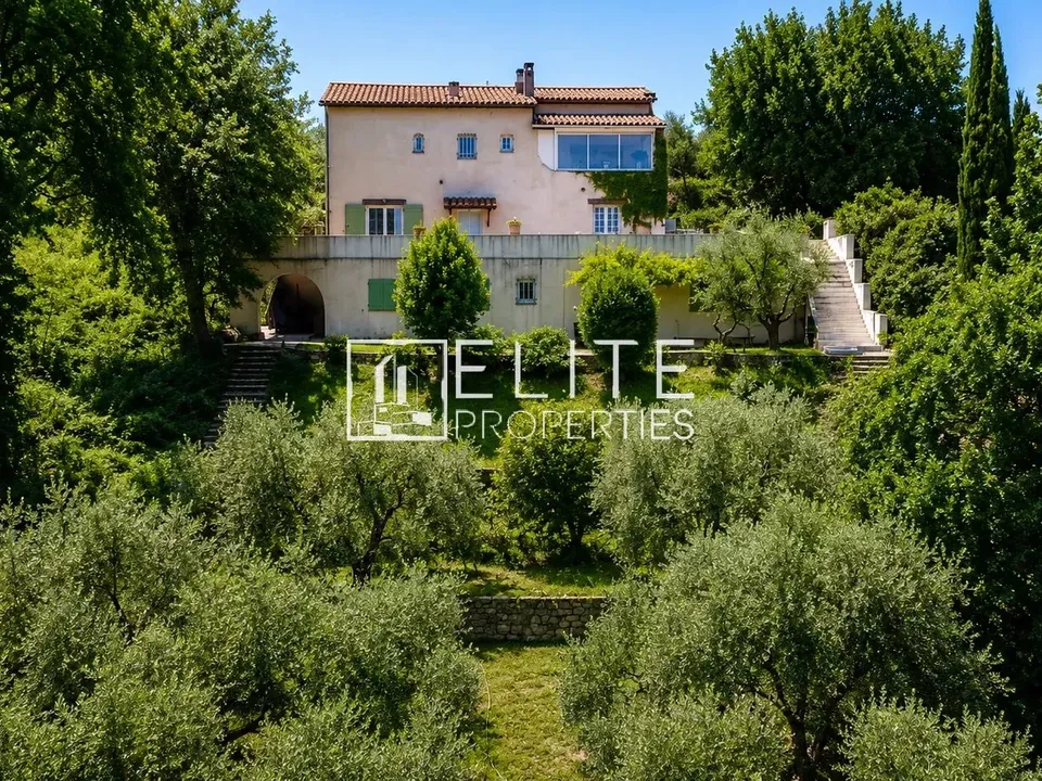 Villa a La Roquette-sur-Siagne, Alpes-Maritimes - foto 1