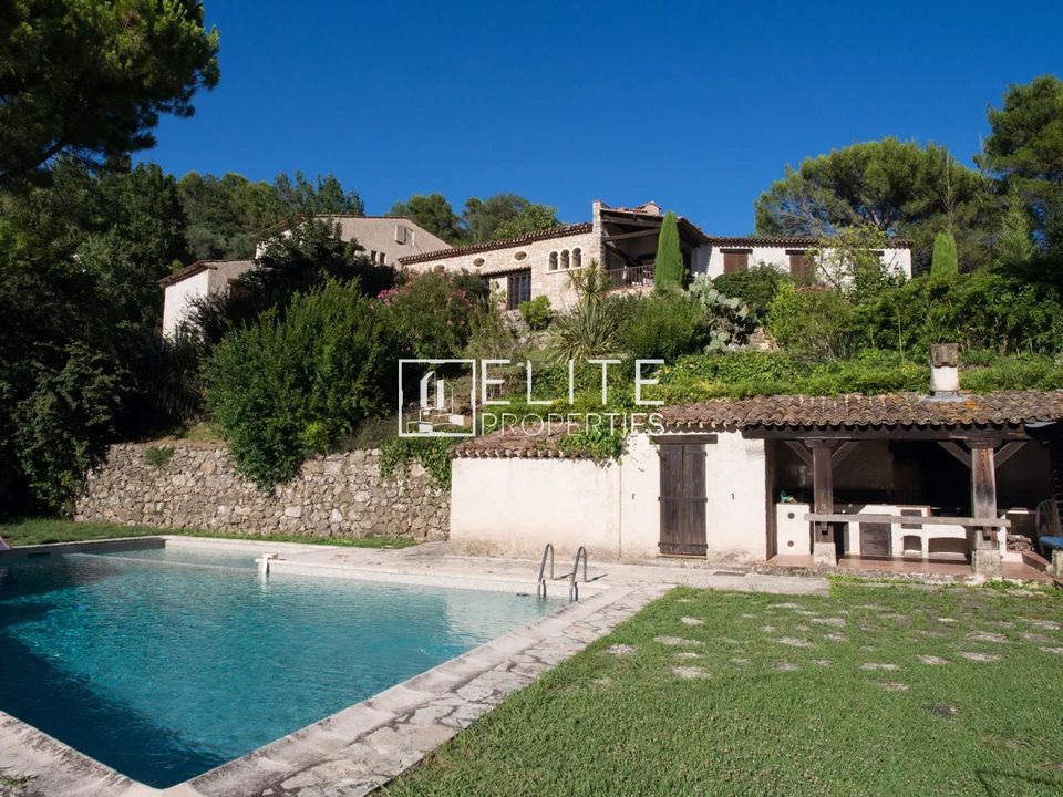 Villa i Mouans-Sartoux, Alpes-Maritimes - foto 1