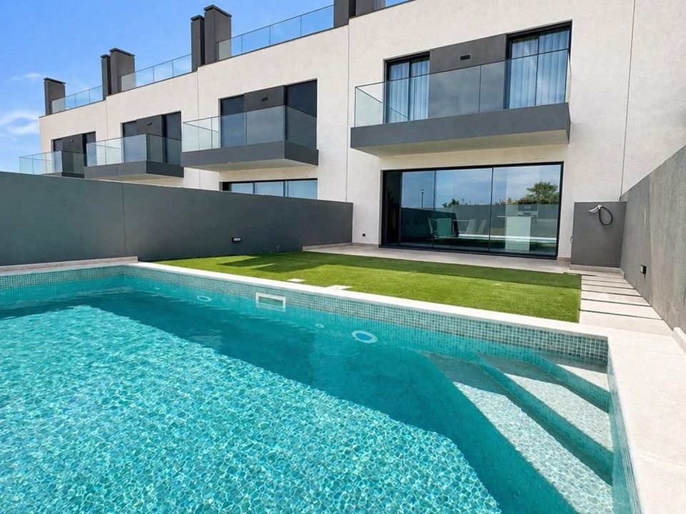 Byhus i Montenegro, Faro - foto 1