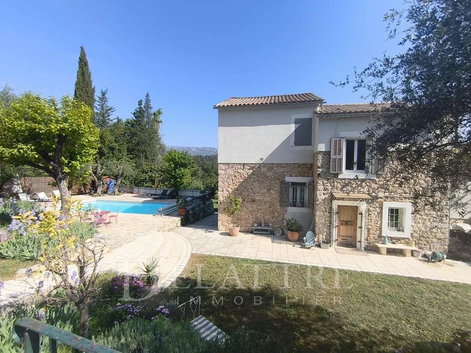 Villa i Le Rouret, Alpes-Maritimes - foto 1