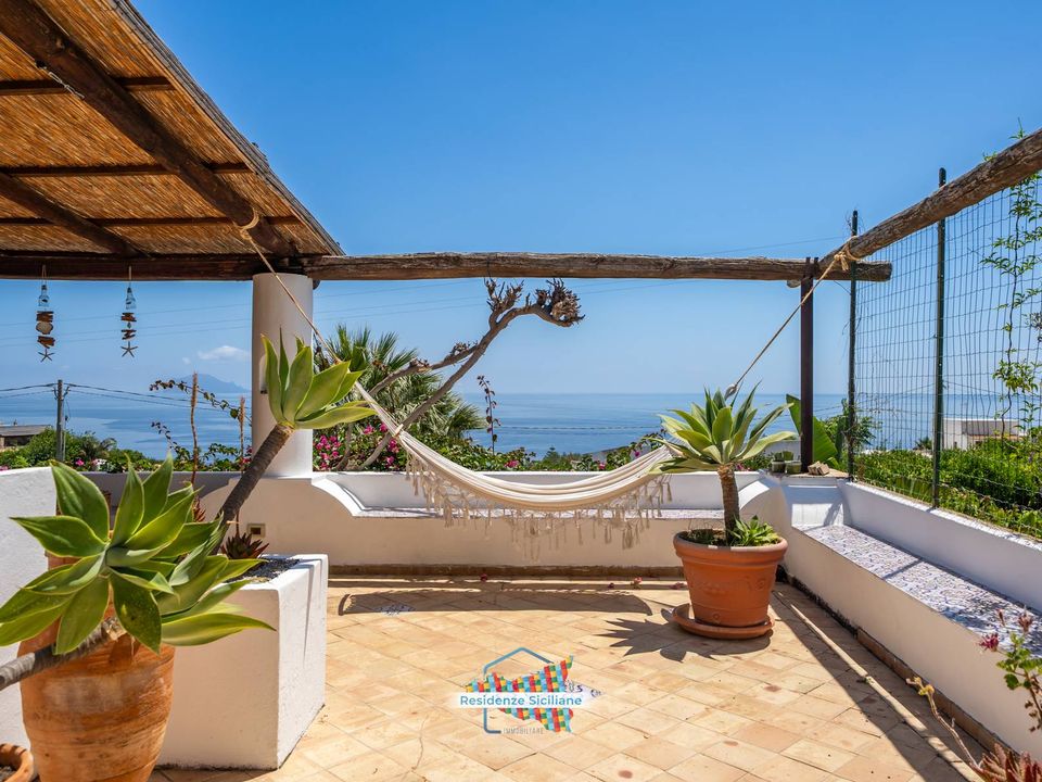 Villa i Santa Marina Salina, Messina - foto 1