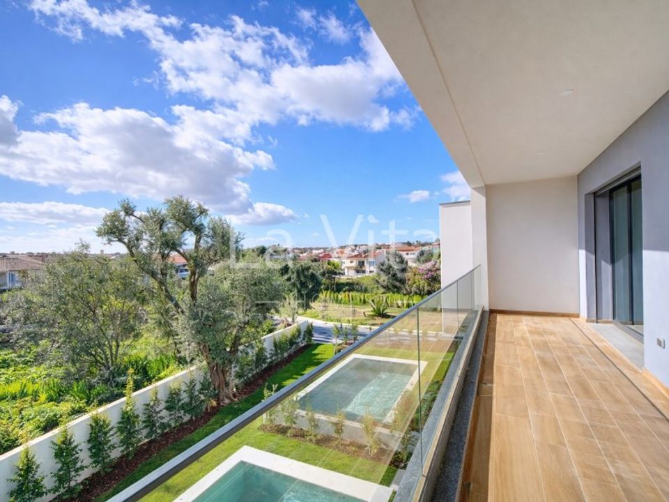 Reihenhaus in Alcabideche, Lisbon - Foto 1