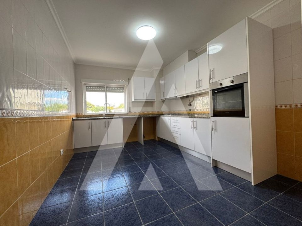 Apartment in Lousa, Coimbra - photo 2