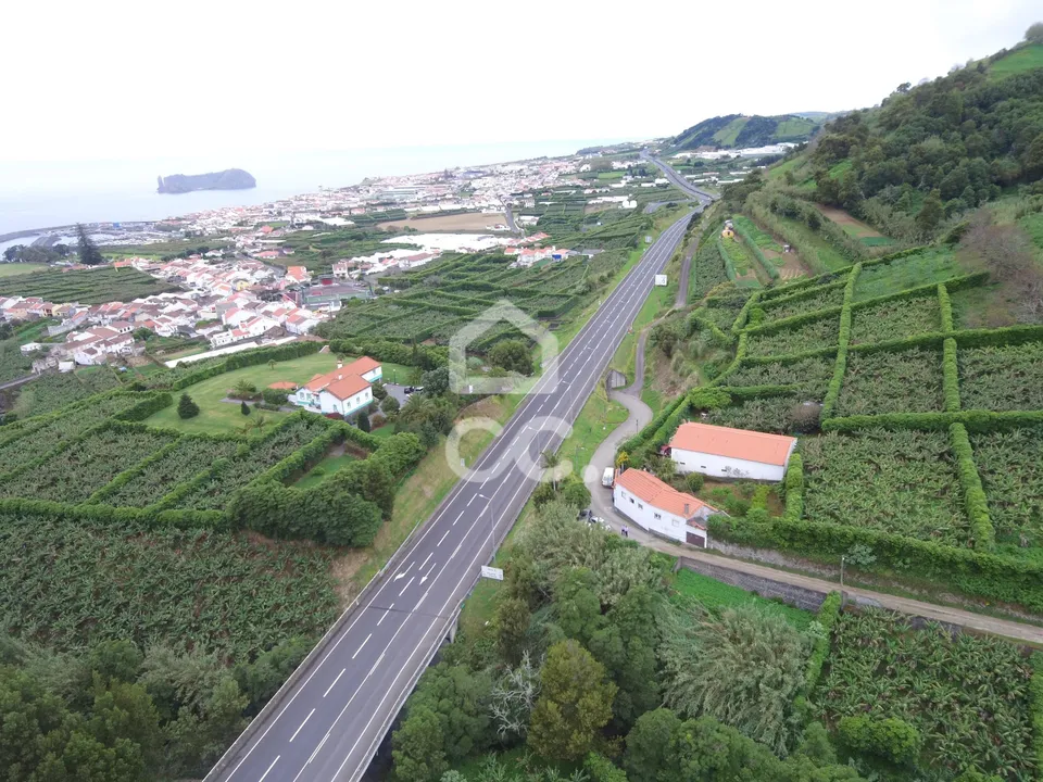 Villa i Vila Franca do Campo, Sao Miguel - foto 1