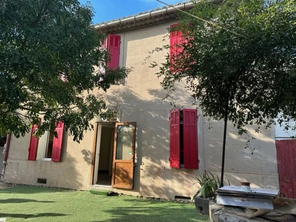 Villa i Aubagne en Provence, Bouches-du-Rhone - foto 2