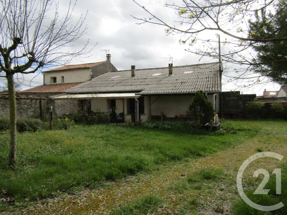 Landsbyhus i Loubigné, Deux-Sevres - bilde 1