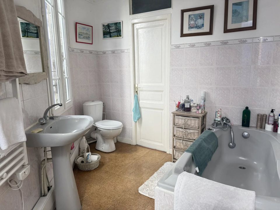 Landsbyhus i Mortagne-sur-Gironde, Charente-Maritime - bilde 5